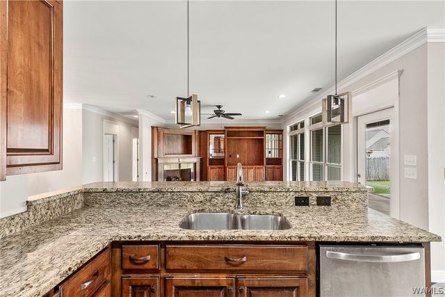 320 Turtle Bay, Northport, AL 35473