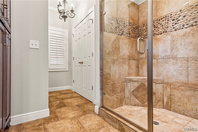 320 Turtle Bay, Northport, AL 35473