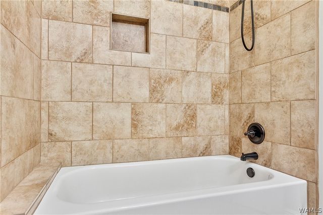 320 Turtle Bay, Northport, AL 35473