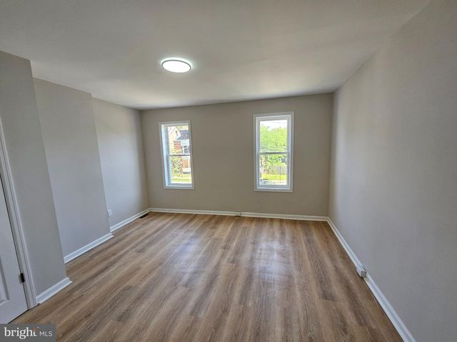 327 RUTHERFORD AVE, Trenton, NJ 08618