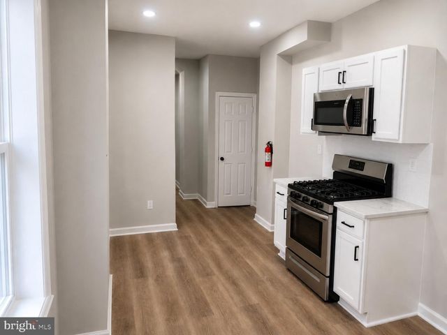 327 RUTHERFORD AVE, Trenton, NJ 08618