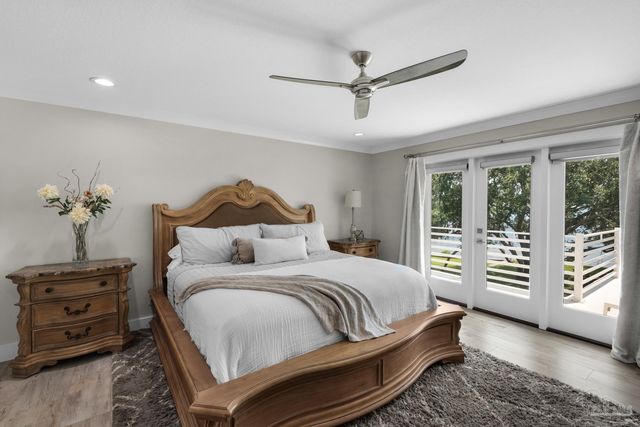 2829 Bay St, Gulf Breeze, FL 32563