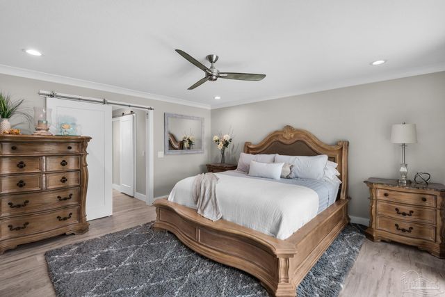 2829 Bay St, Gulf Breeze, FL 32563