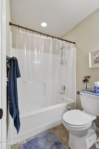 805 Chesterfield Drive, Webb City, MO 64870