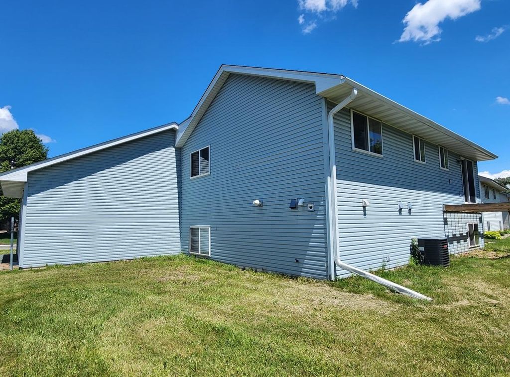 6259 Forest Boulevard Trail, Wyoming, MN 55092 — photo 5