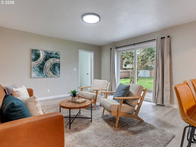 1807 Ne 142ND Ave, Portland, OR 97230