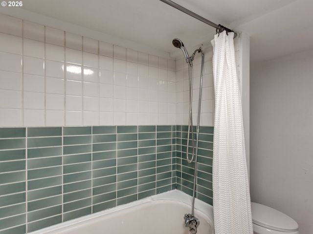 1807 Ne 142ND Ave, Portland, OR 97230