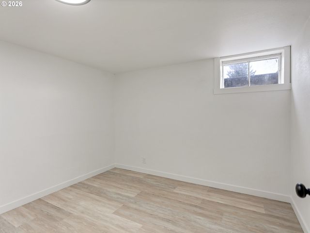 1807 Ne 142ND Ave, Portland, OR 97230