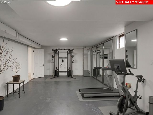 1807 Ne 142ND Ave, Portland, OR 97230