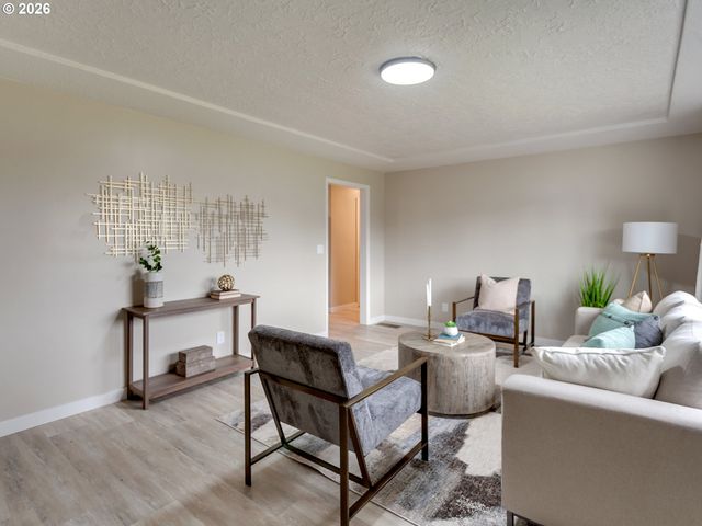 1807 Ne 142ND Ave, Portland, OR 97230