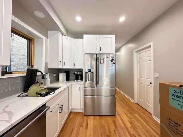 1424 N Bosworth Avenue 1, Chicago, IL 60642