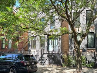 1424 N Bosworth Avenue 1, Chicago, IL 60642