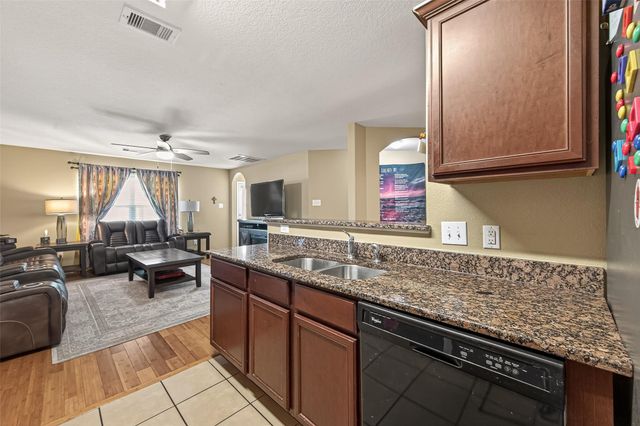 22706 Tabberts Way, Hockley, TX 77447