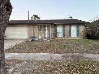 8014 Streamside Drive, Houston, TX 77088