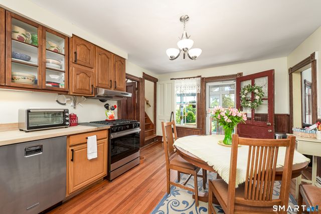 1316 Whirlwind Hill Road, Wallingford, CT 06492