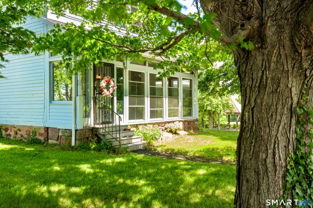 1316 Whirlwind Hill Road, Wallingford, CT 06492