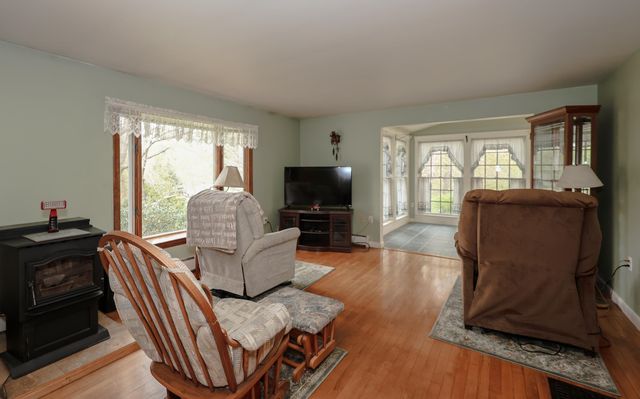 78 Amherst Road, Merrimack, NH 03454