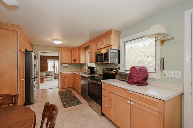 78 Amherst Road, Merrimack, NH 03454