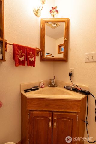 531 Collins Street, Forks, WA 98331