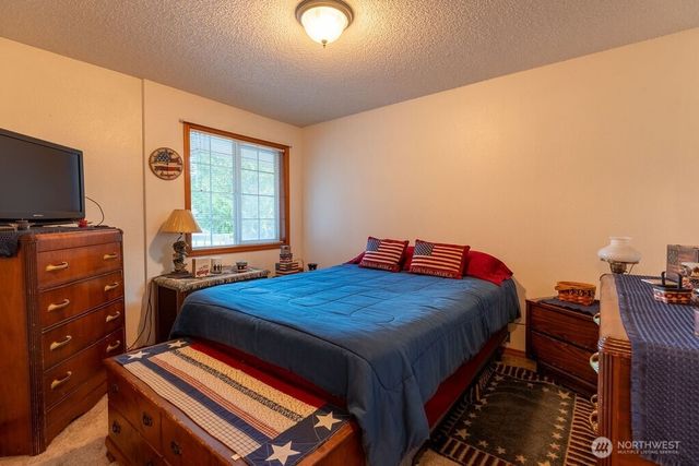 531 Collins Street, Forks, WA 98331