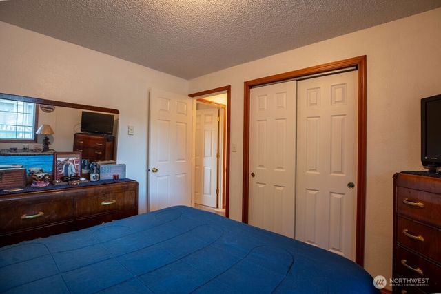 531 Collins Street, Forks, WA 98331