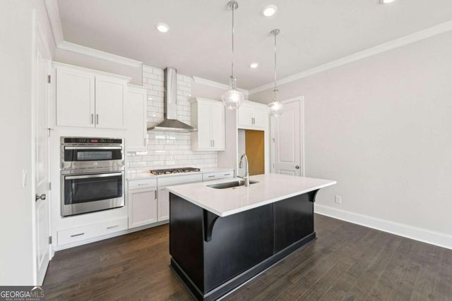 183 Herring Drive, Hoschton, GA 30548