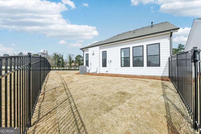 183 Herring Drive, Hoschton, GA 30548