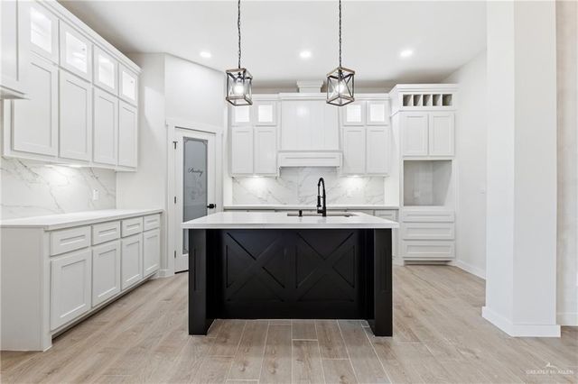 5428 N Mission Street, Edinburg, TX 78542