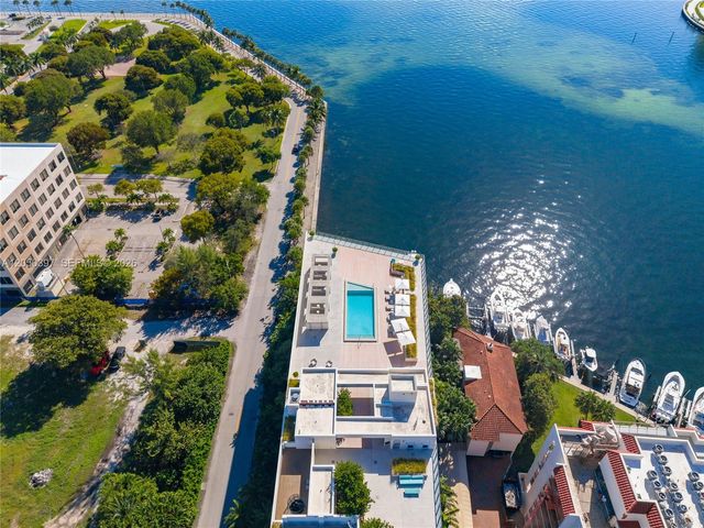 3581 E Glencoe St 403, Miami, FL 33133