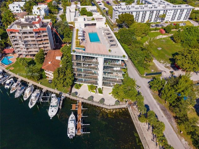 3581 E Glencoe St 403, Miami, FL 33133