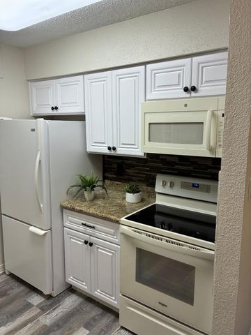 250 El Dorado Boulevard 142, Houston, TX 77598