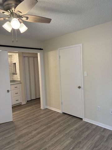 250 El Dorado Boulevard 142, Houston, TX 77598