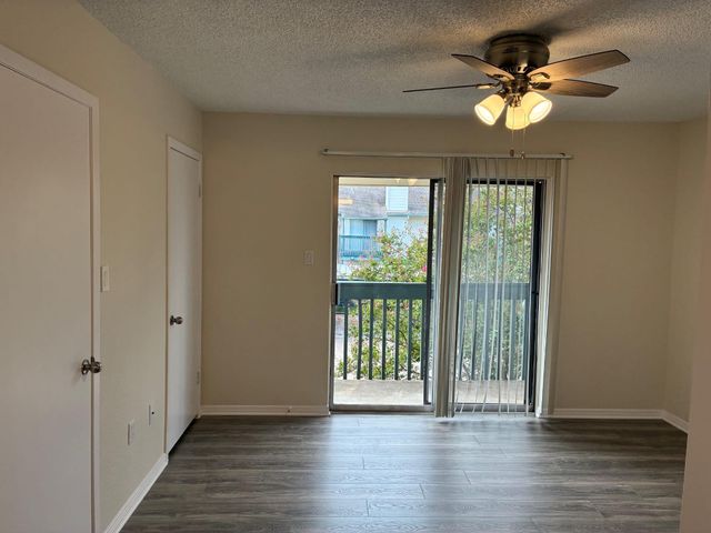 250 El Dorado Boulevard 142, Houston, TX 77598