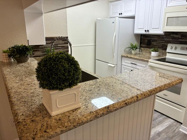 250 El Dorado Boulevard 142, Houston, TX 77598
