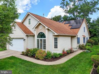 1572 LACEBARK RD, Toms River, NJ 08755