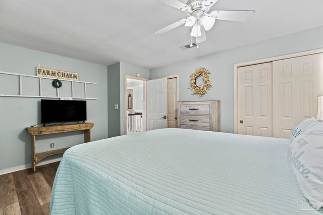 3893 Paradise Bay Dr, Gulf Breeze, FL 32563