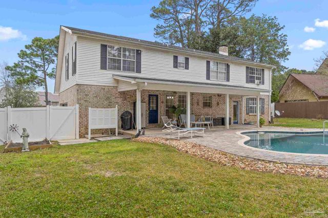 3893 Paradise Bay Dr, Gulf Breeze, FL 32563