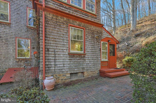 900 FRIEDENSBURG RD, Reading, PA 19606