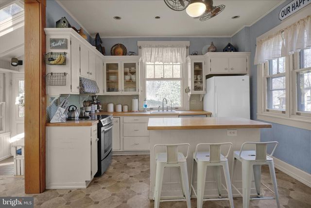 900 FRIEDENSBURG RD, Reading, PA 19606