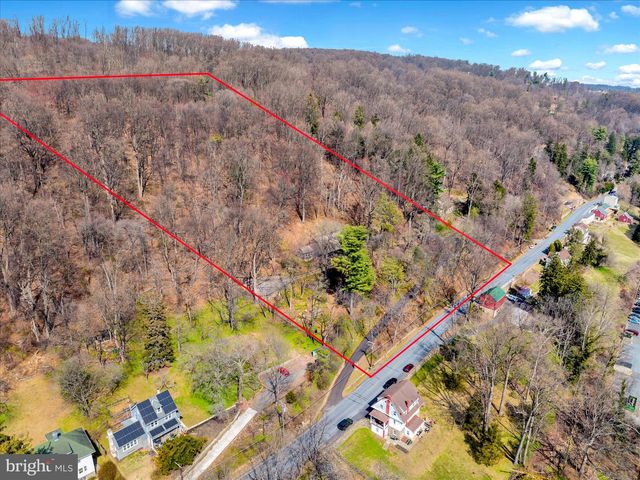 900 FRIEDENSBURG RD, Reading, PA 19606