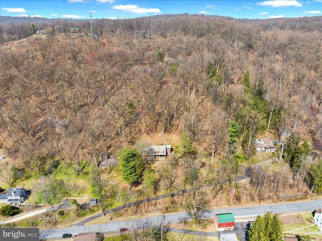 900 FRIEDENSBURG RD, Reading, PA 19606