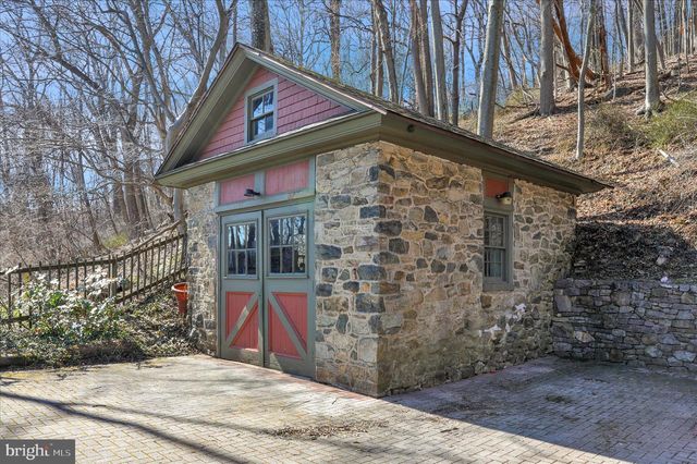 900 FRIEDENSBURG RD, Reading, PA 19606