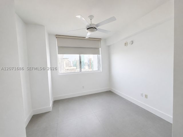 244 Biscayne Blvd 3903, Miami, FL 33132