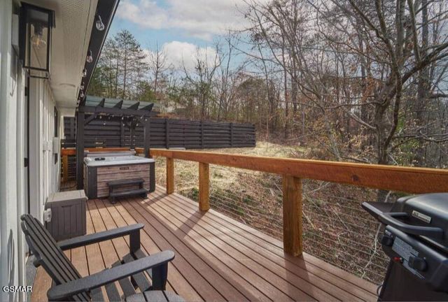 2814 Seth Road, Pigeon Forge, TN 37863