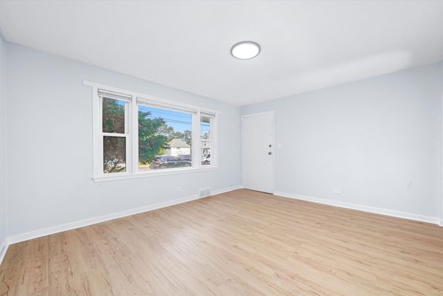 420 Prospect Boulevard 1-N, Elgin, IL 60120