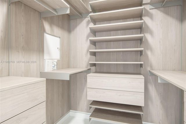 851 NE 1st Ave 4406, Miami, FL 33132