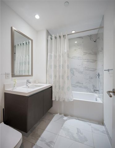 851 NE 1st Ave 4406, Miami, FL 33132