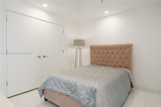 851 NE 1st Ave 4406, Miami, FL 33132