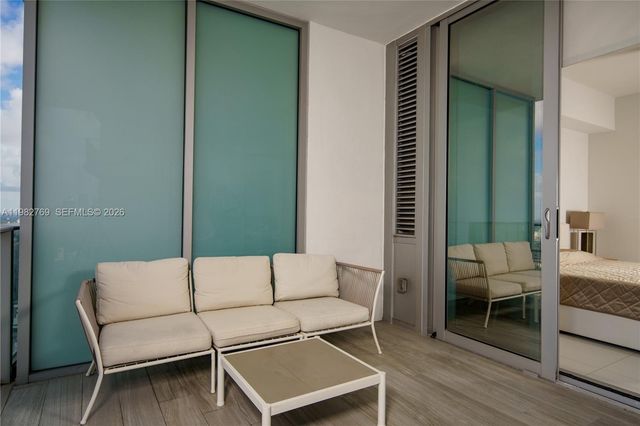 851 NE 1st Ave 4406, Miami, FL 33132