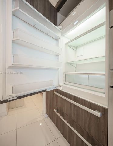 851 NE 1st Ave 4406, Miami, FL 33132